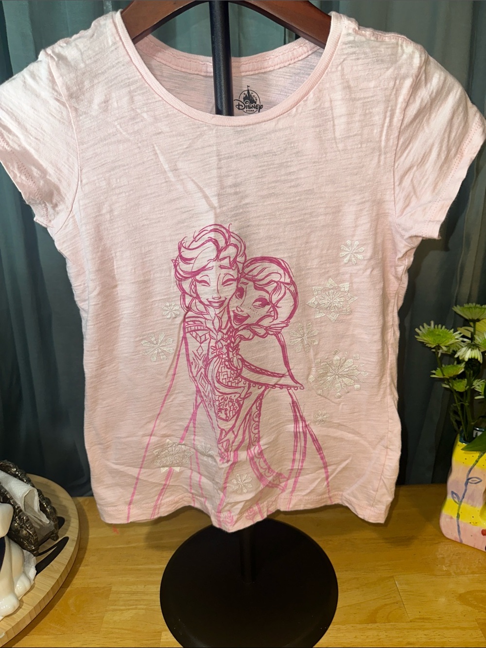 Disney Light Pink Frozen Sisters Short Sleeve Tee B201